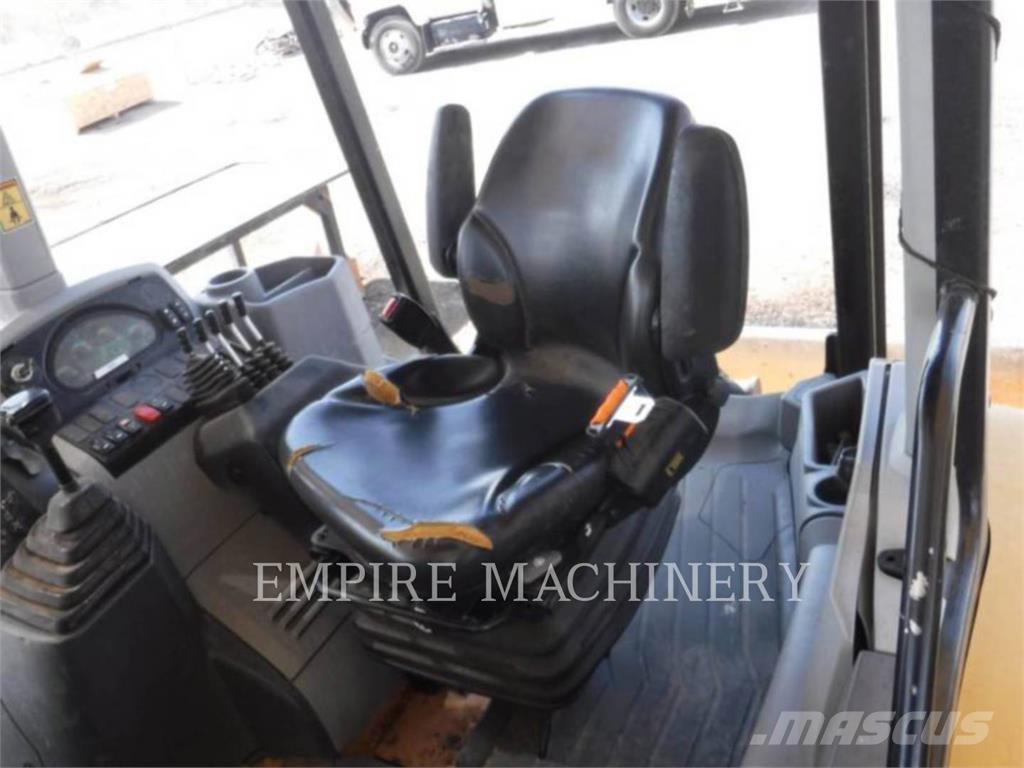 CAT 415F2 IL Wielladers