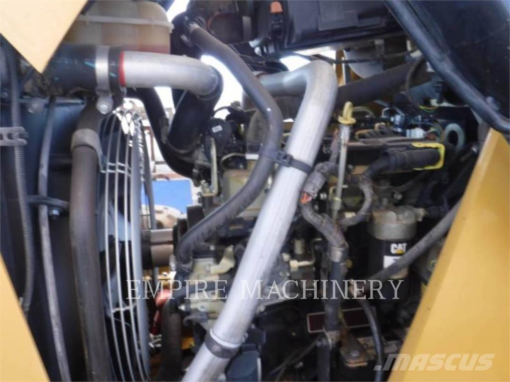 CAT 415F2 IL Wielladers
