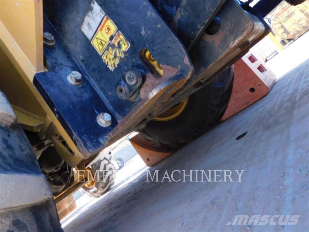 CAT 415F2 IL Wielladers