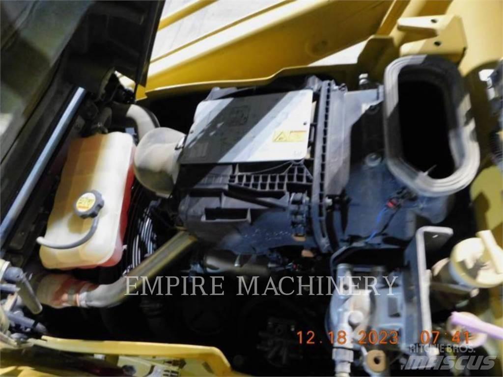 CAT 420F2 4EO Graaf-laadcombinaties