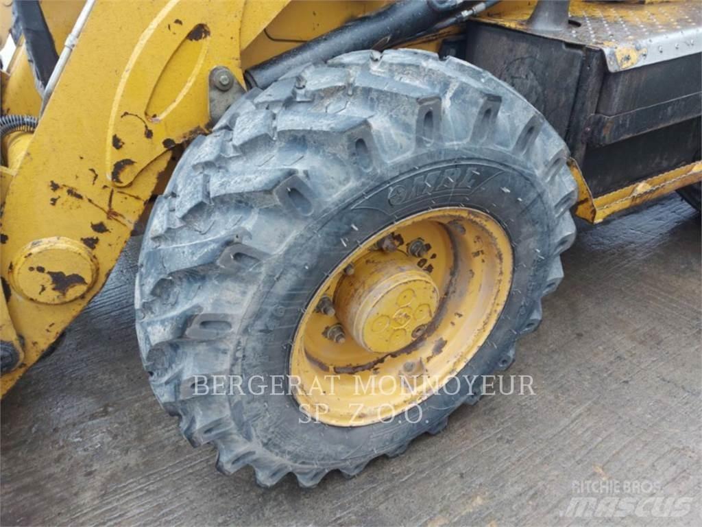 CAT 432F Graaf-laadcombinaties