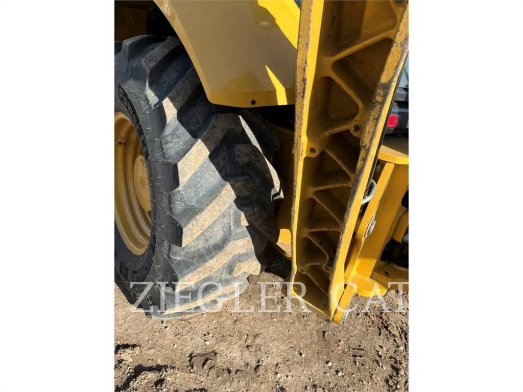 CAT 440IT Graaf-laadcombinaties