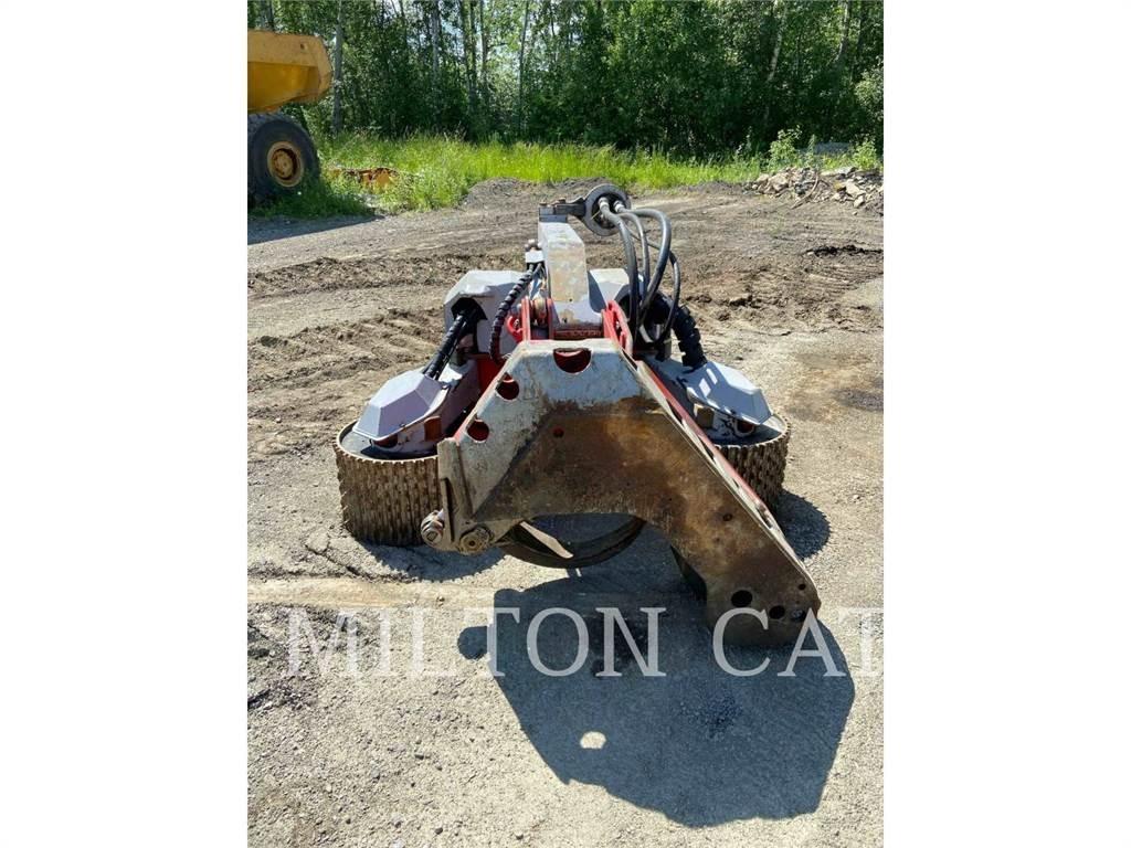 CAT 521B Feller bunchers