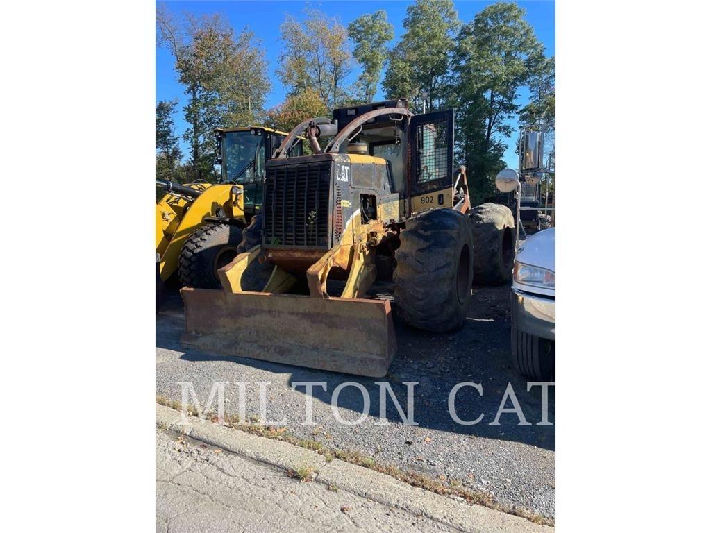 CAT 525B Skidders