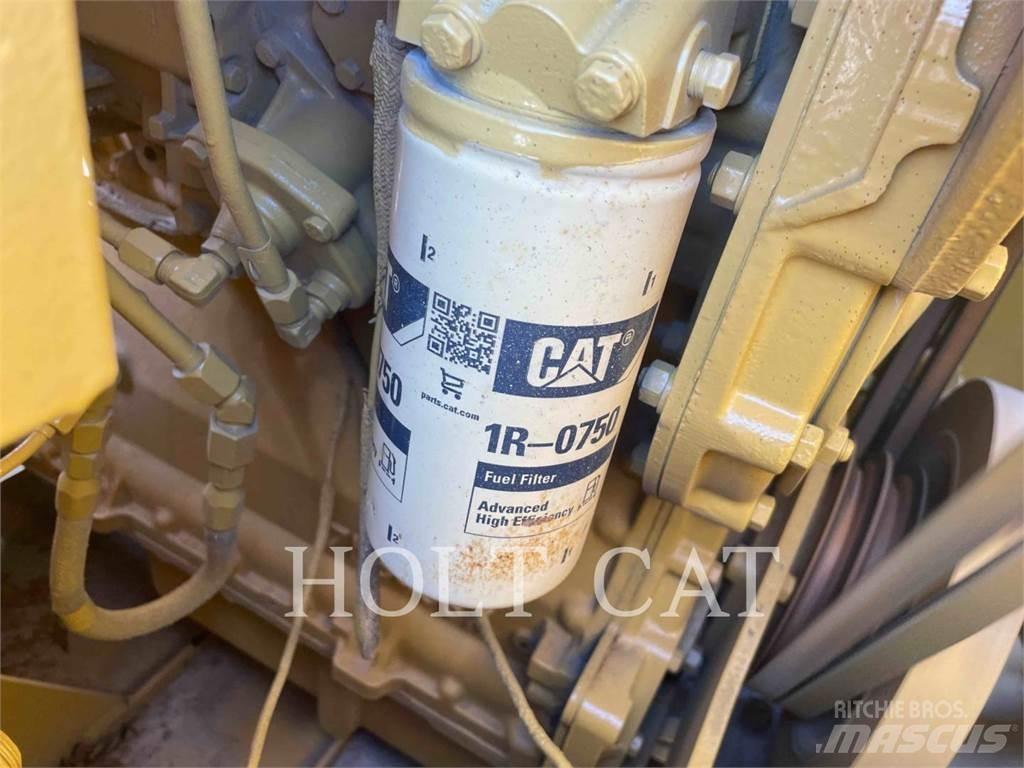 CAT 572G Pijpenleggers