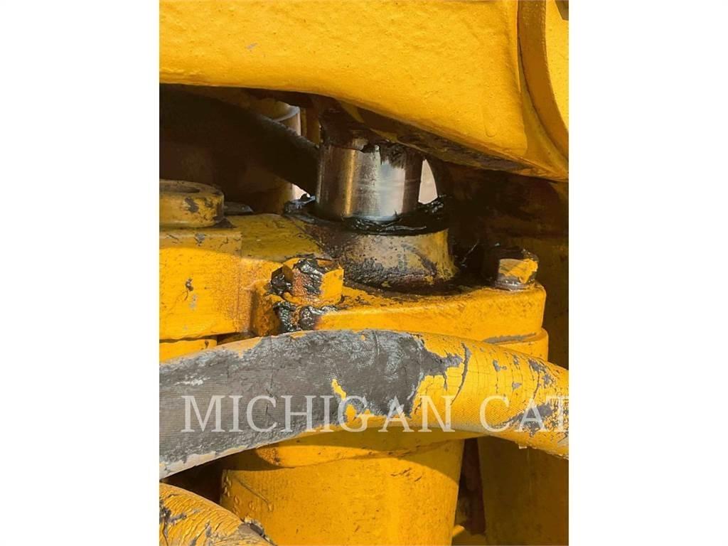 CAT 621B Frezen