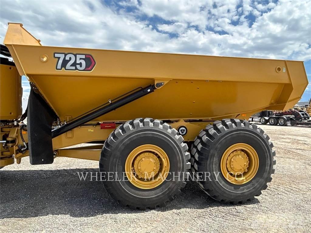 CAT 725 Knik dumptrucks