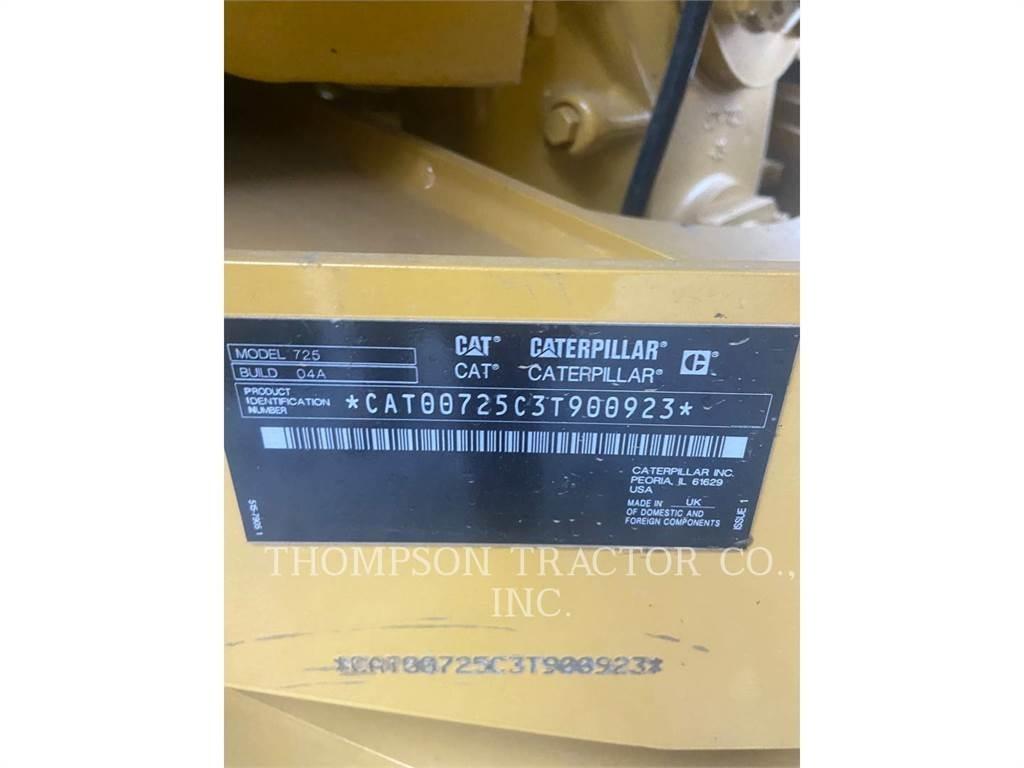 CAT 725 Knik dumptrucks