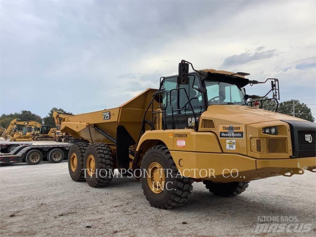 CAT 725 Knik dumptrucks
