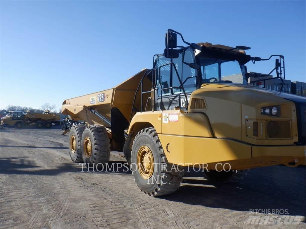 CAT 725 Knik dumptrucks