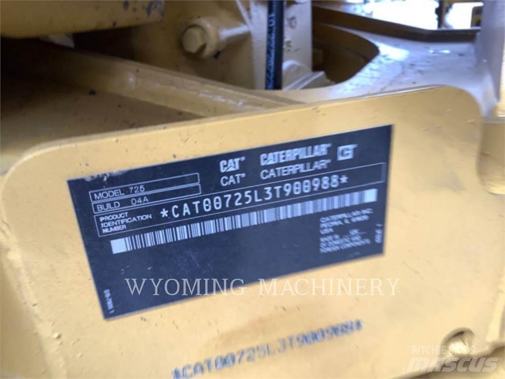 CAT 725 Knik dumptrucks