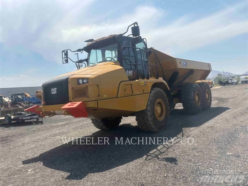 CAT 725 Knik dumptrucks