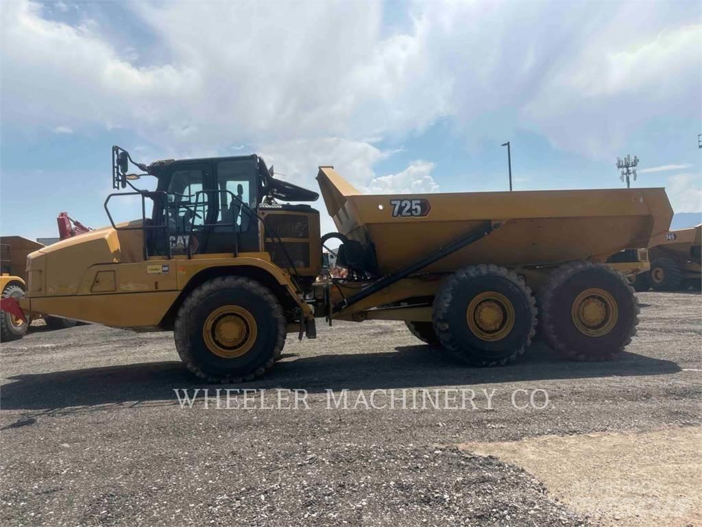CAT 725 Knik dumptrucks