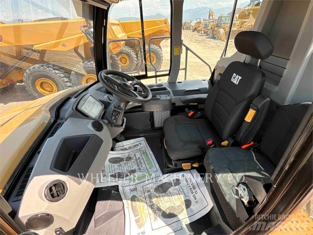 CAT 725 Knik dumptrucks