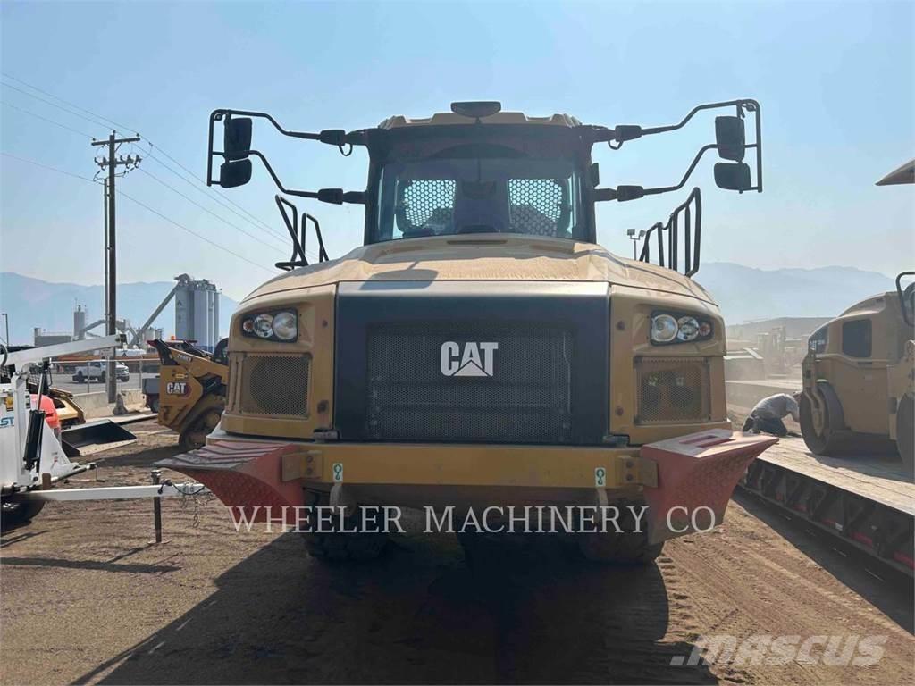 CAT 725 Knik dumptrucks