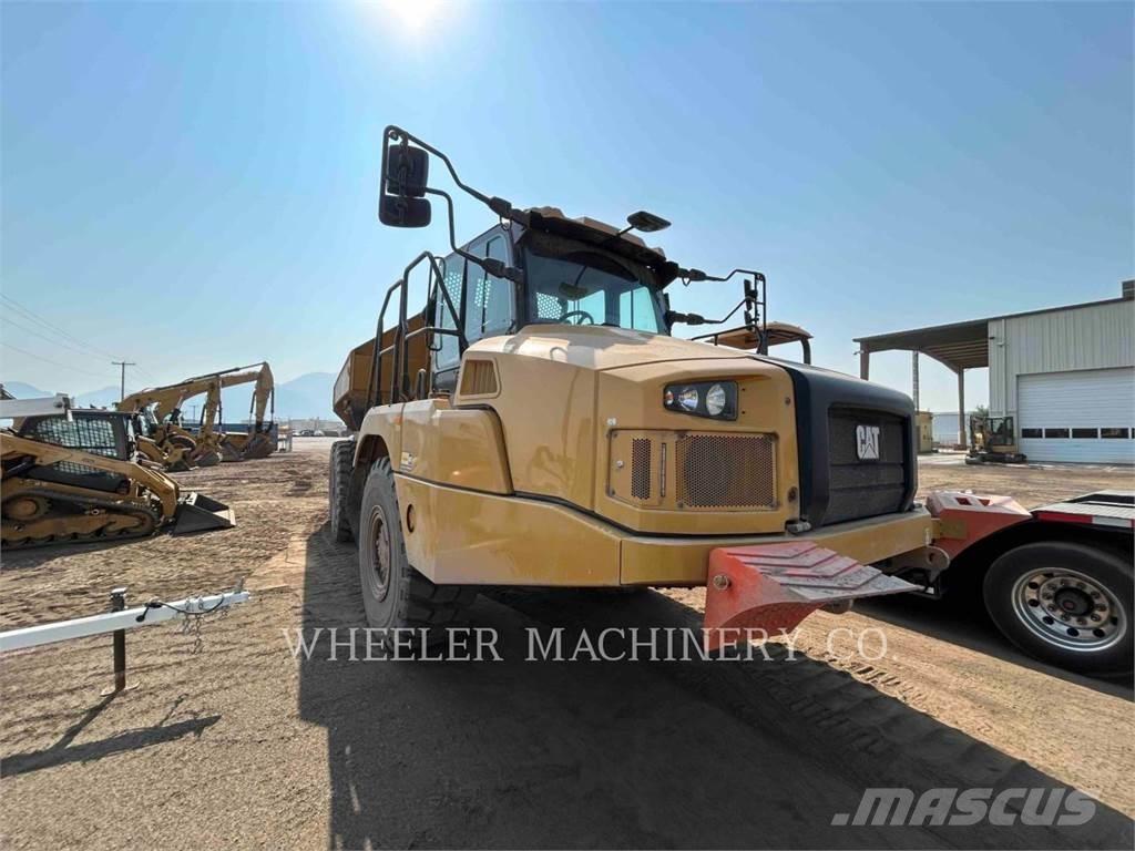 CAT 725 Knik dumptrucks