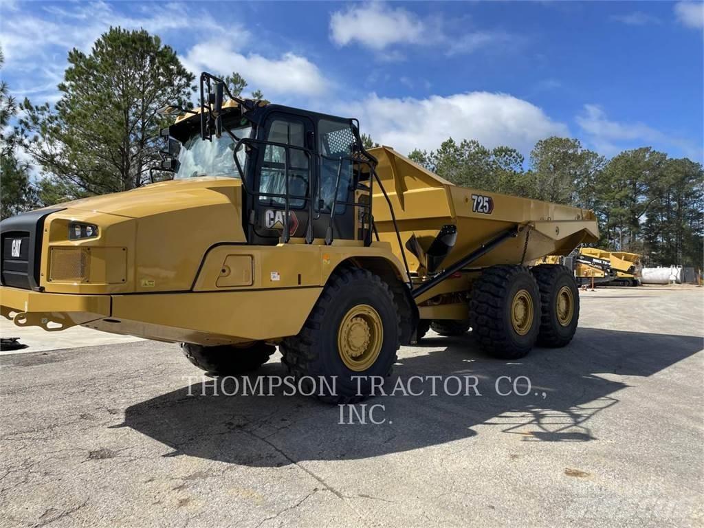 CAT 725 Knik dumptrucks