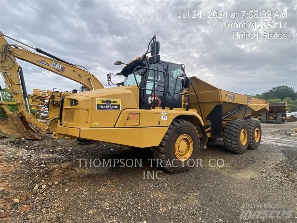 CAT 725 Knik dumptrucks