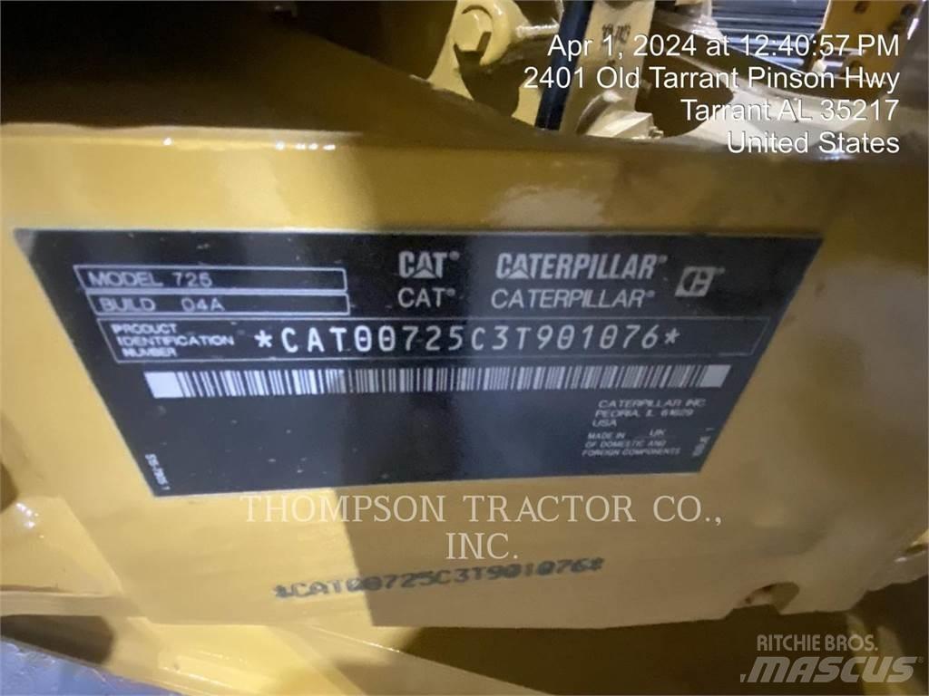 CAT 725 Knik dumptrucks