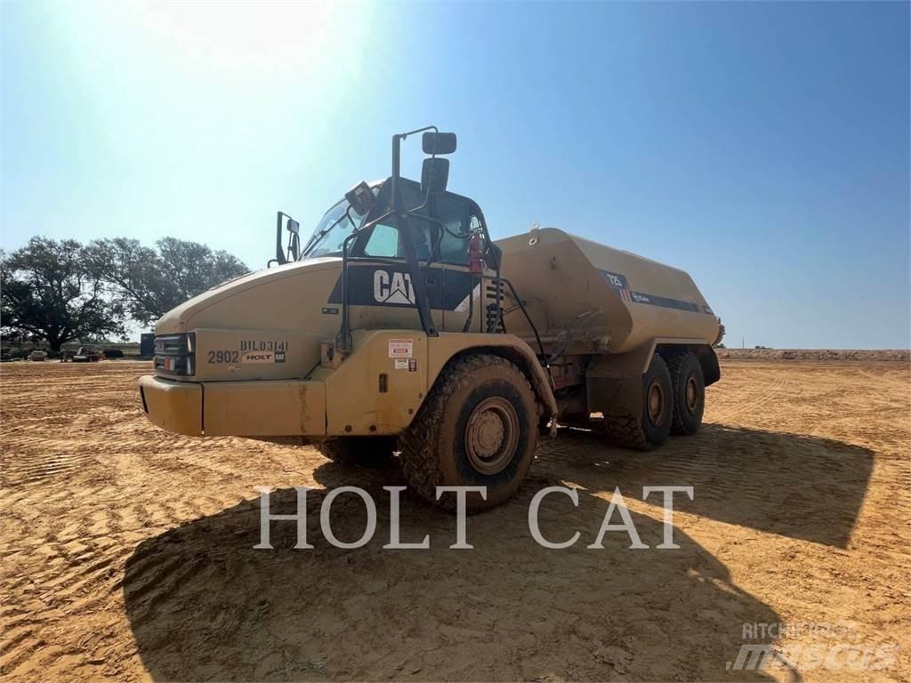 CAT 725 Knik dumptrucks