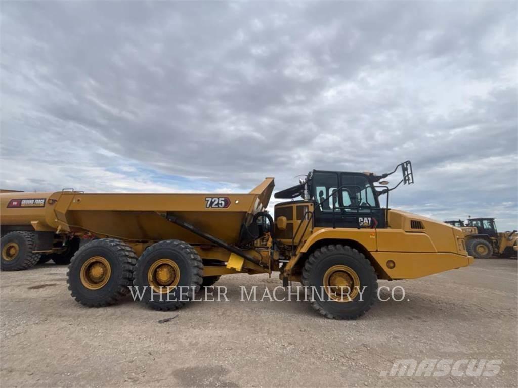 CAT 725 Knik dumptrucks