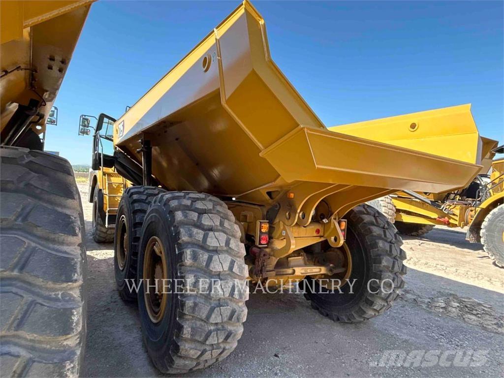 CAT 725 Knik dumptrucks