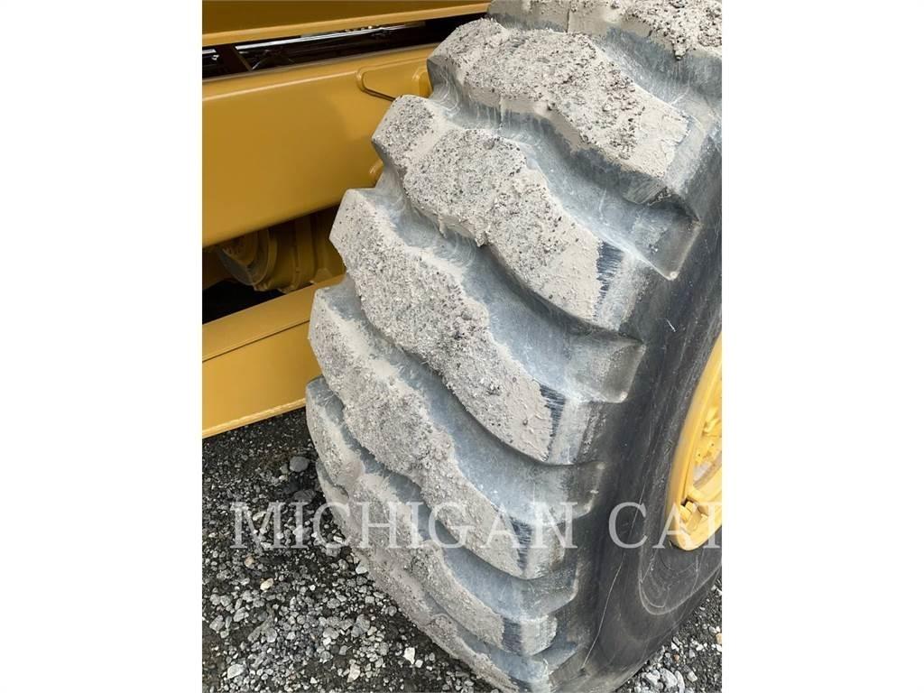 CAT 725 T Knik dumptrucks