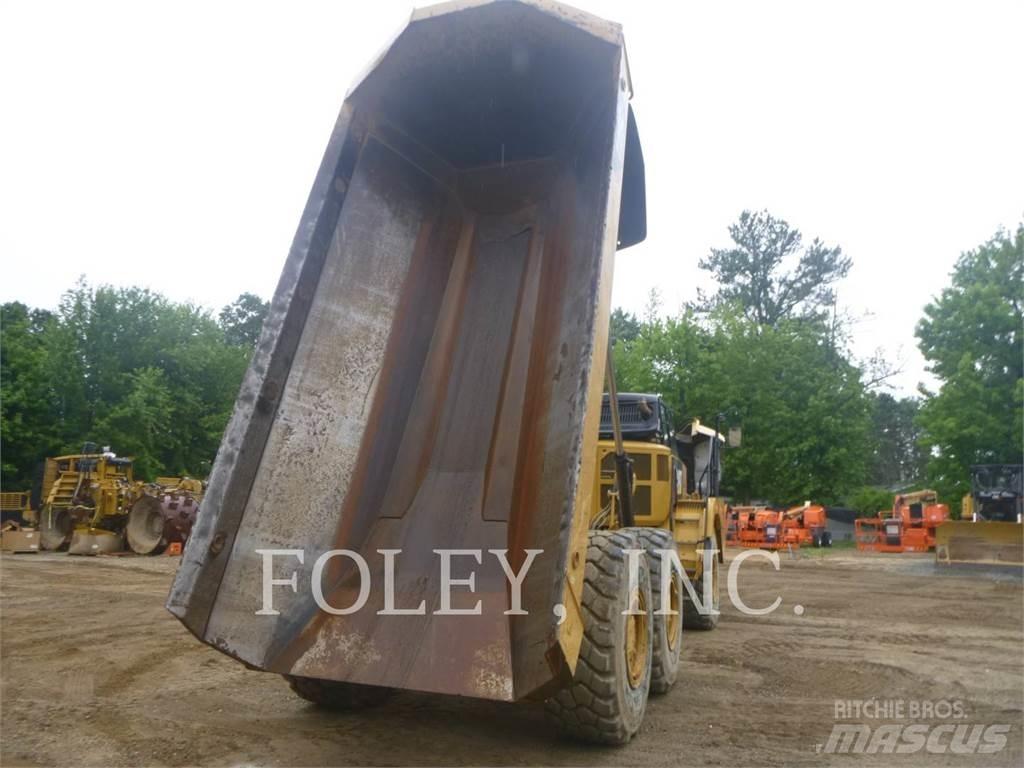 CAT 725C2 Knik dumptrucks