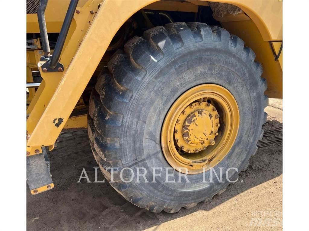 CAT 725C2 Knik dumptrucks
