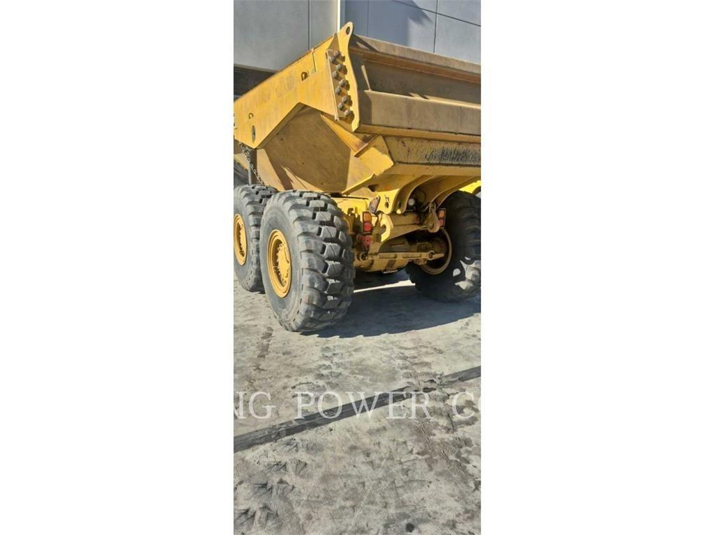 CAT 725TG Knik dumptrucks