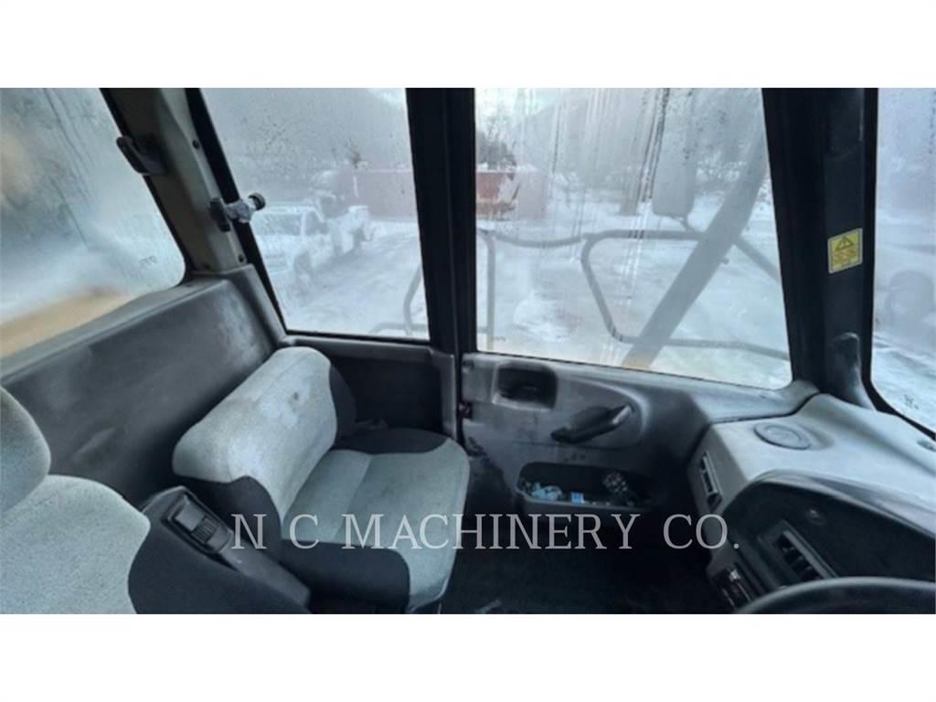CAT 730 Knik dumptrucks