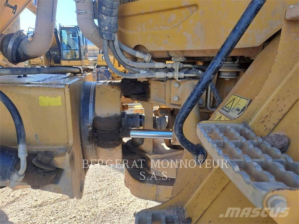 CAT 730 Knik dumptrucks