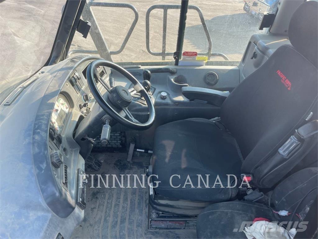 CAT 730 Knik dumptrucks