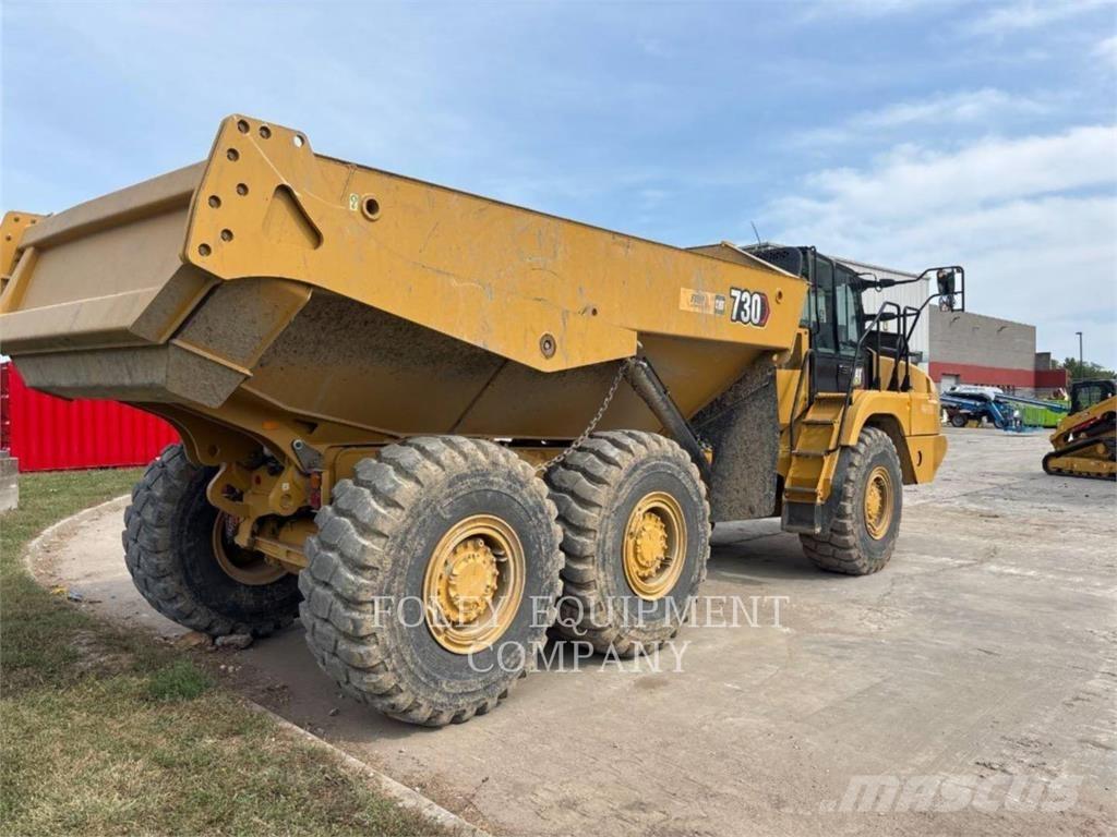 CAT 730-04 Knik dumptrucks