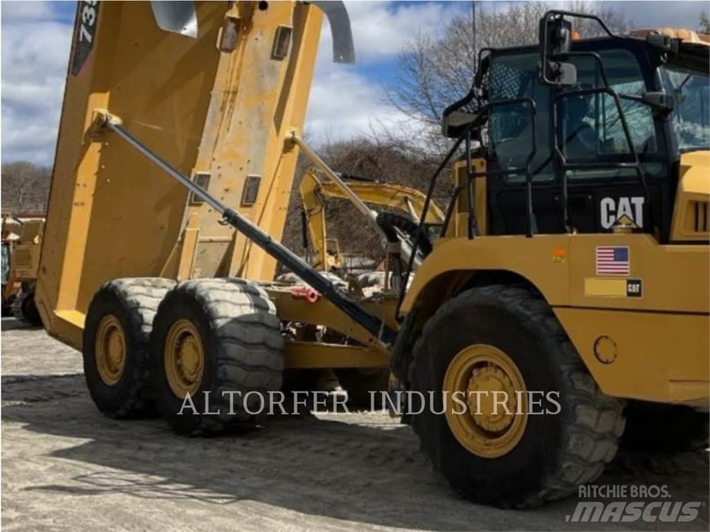 CAT 735 Knik dumptrucks