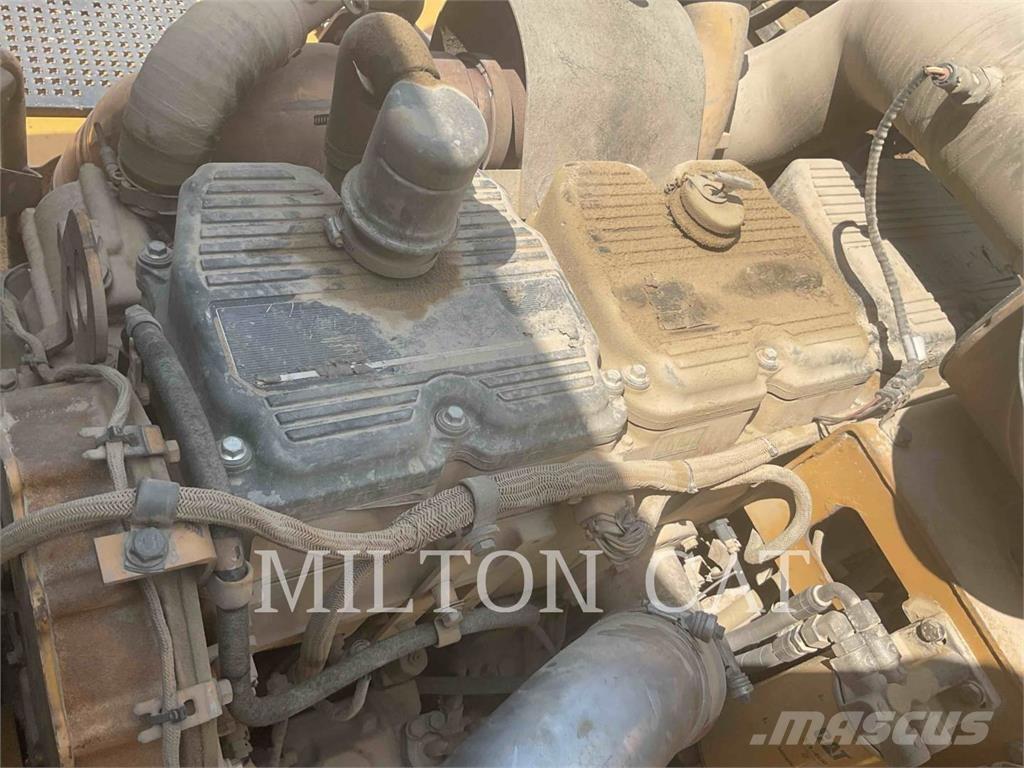 CAT 735 Knik dumptrucks
