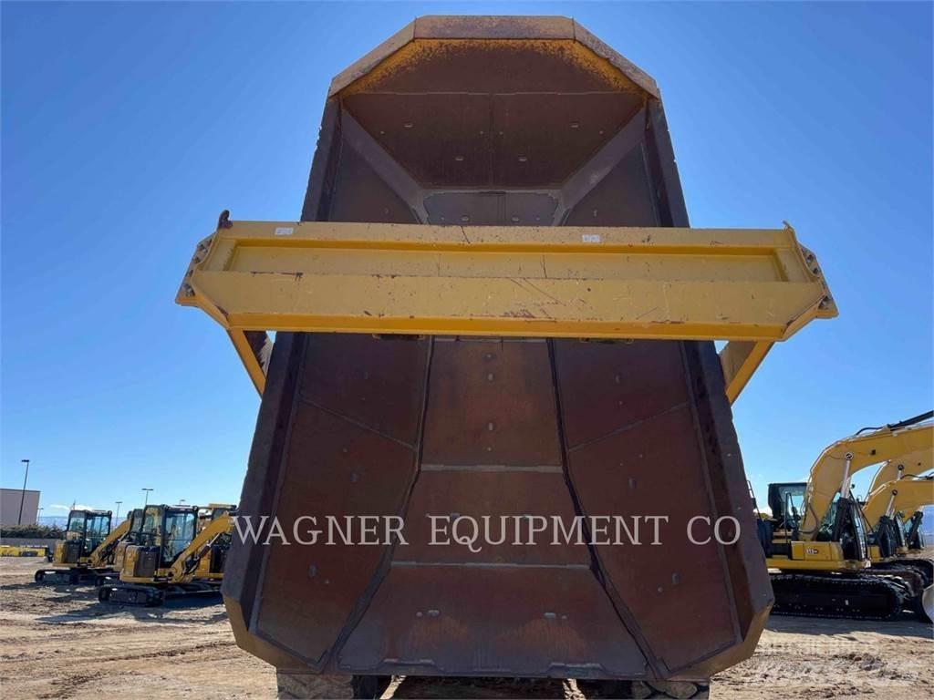 CAT 735C Knik dumptrucks