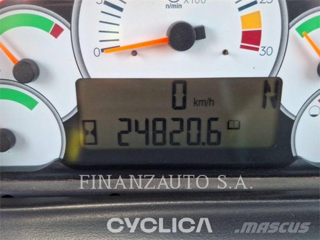 CAT 740 Knik dumptrucks