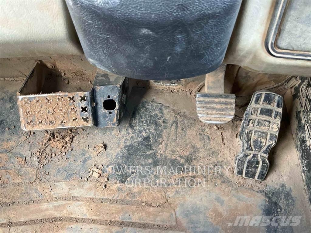CAT 740B Knik dumptrucks