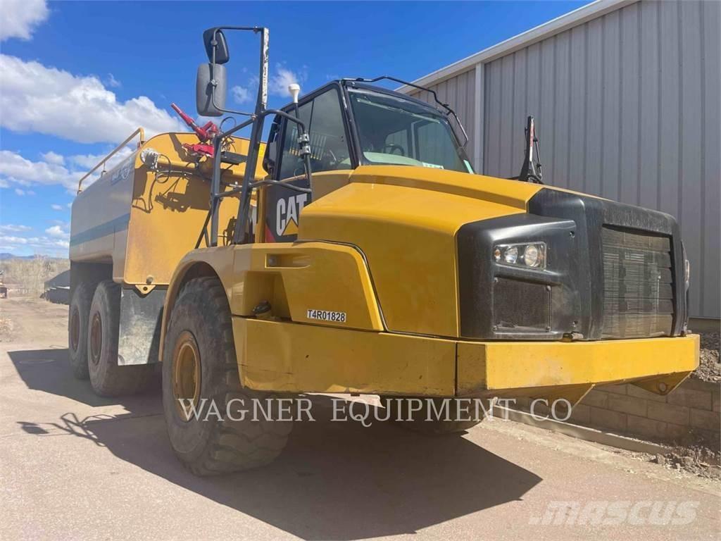 CAT 740B WT Water tankwagens