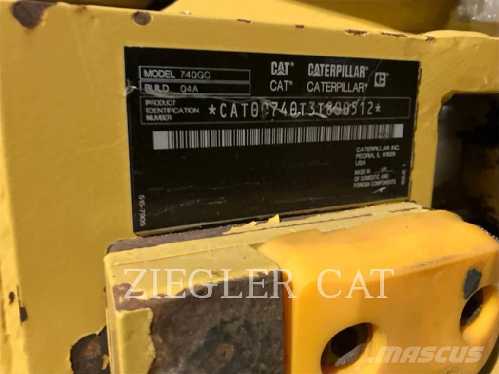 CAT 740GC Knik dumptrucks