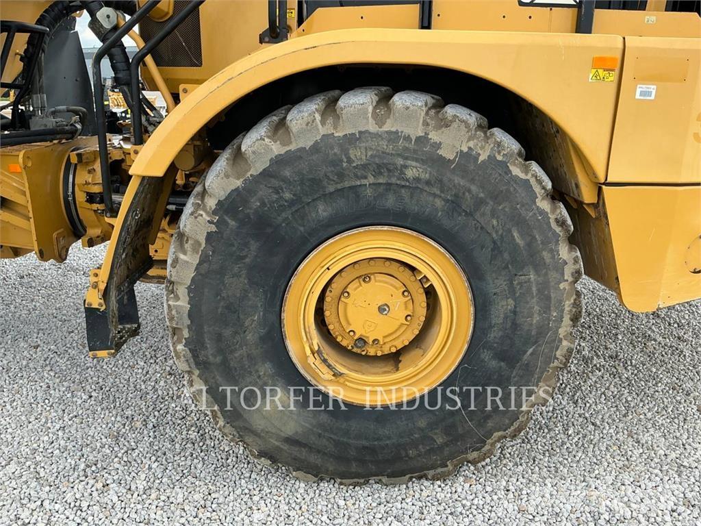CAT 745 Knik dumptrucks