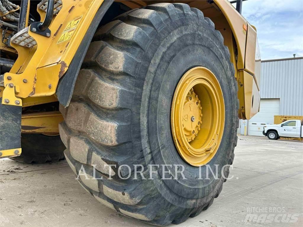 CAT 745 Knik dumptrucks