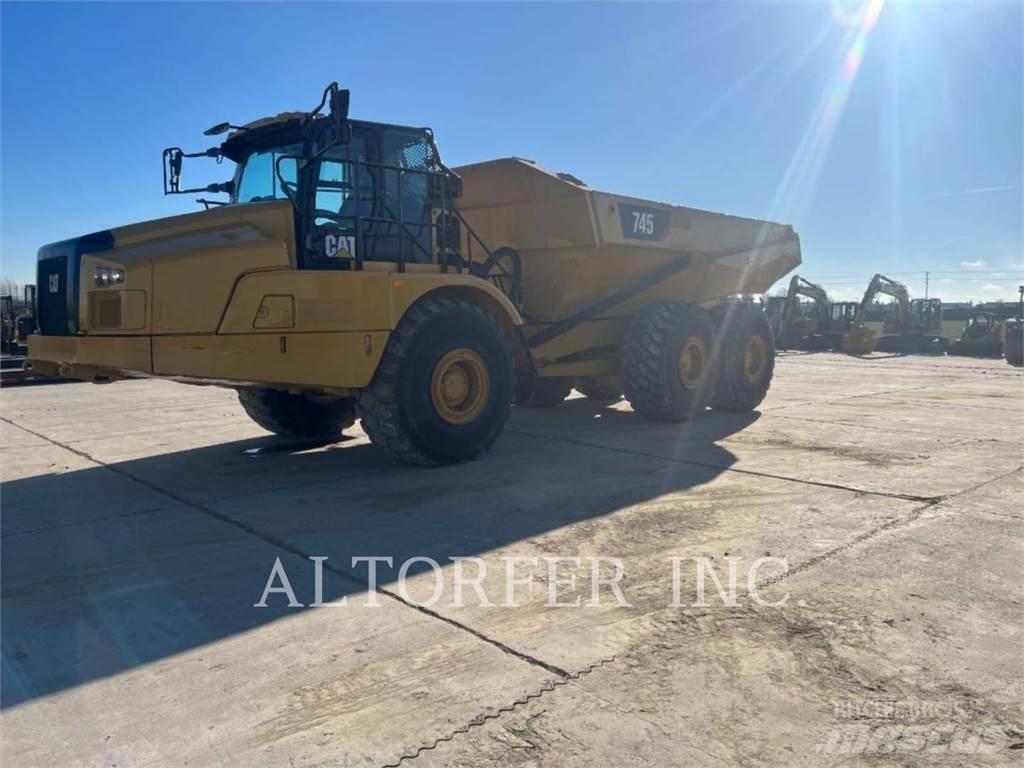 CAT 745 Knik dumptrucks
