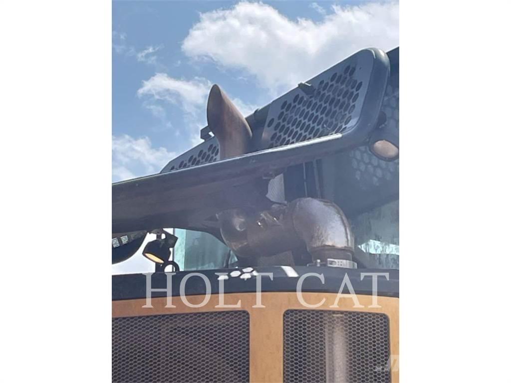 CAT 745 Knik dumptrucks