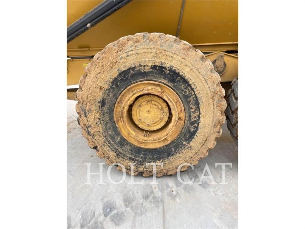 CAT 745 Knik dumptrucks