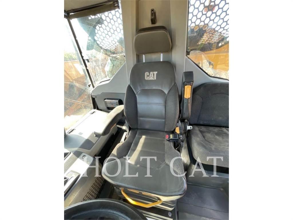 CAT 745 Knik dumptrucks