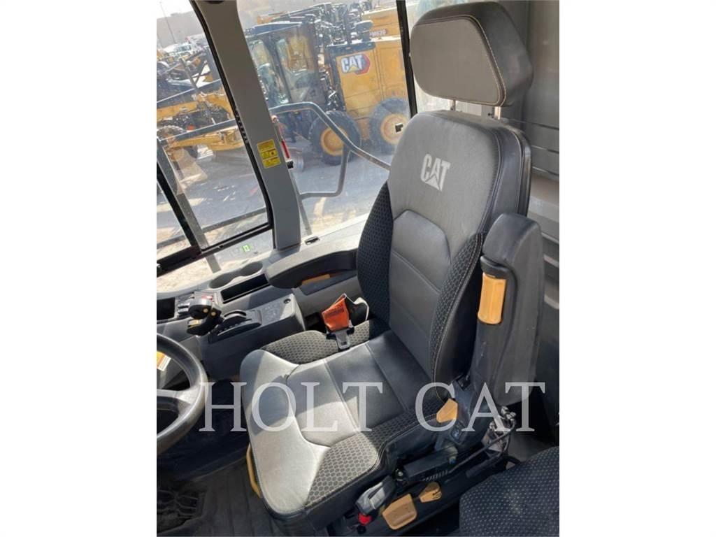 CAT 745 Knik dumptrucks