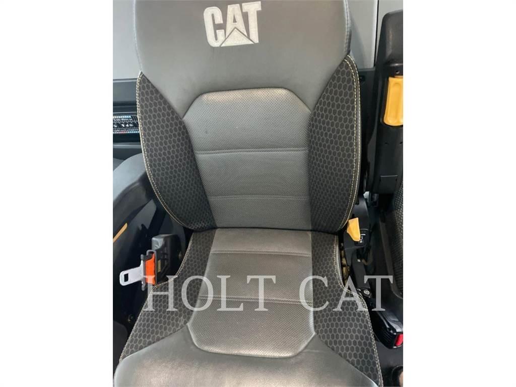 CAT 745 Knik dumptrucks