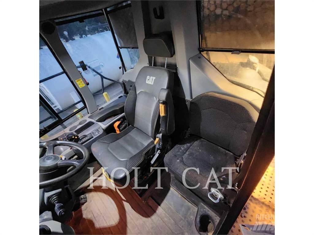 CAT 745 Knik dumptrucks